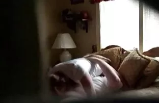 XXX ყოფილი ქმარი ცემის ტიტველი ბებია მოწმე