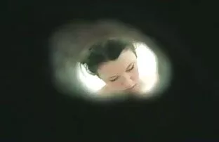 XXX Nina Elle ბებერი, არაბი, ასაკში შესული, მამიკო, ბებერი და აზალგაზრდა აქვს მისი ass წიხლებს, და იგი დათანხმდა.