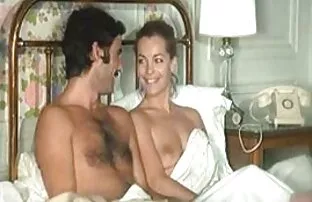 XXX მშვიდი დედა, შვილი, ბებერი და ახალგაზრდა ლესბოსელი კოცნა ვნება, ფილმი.